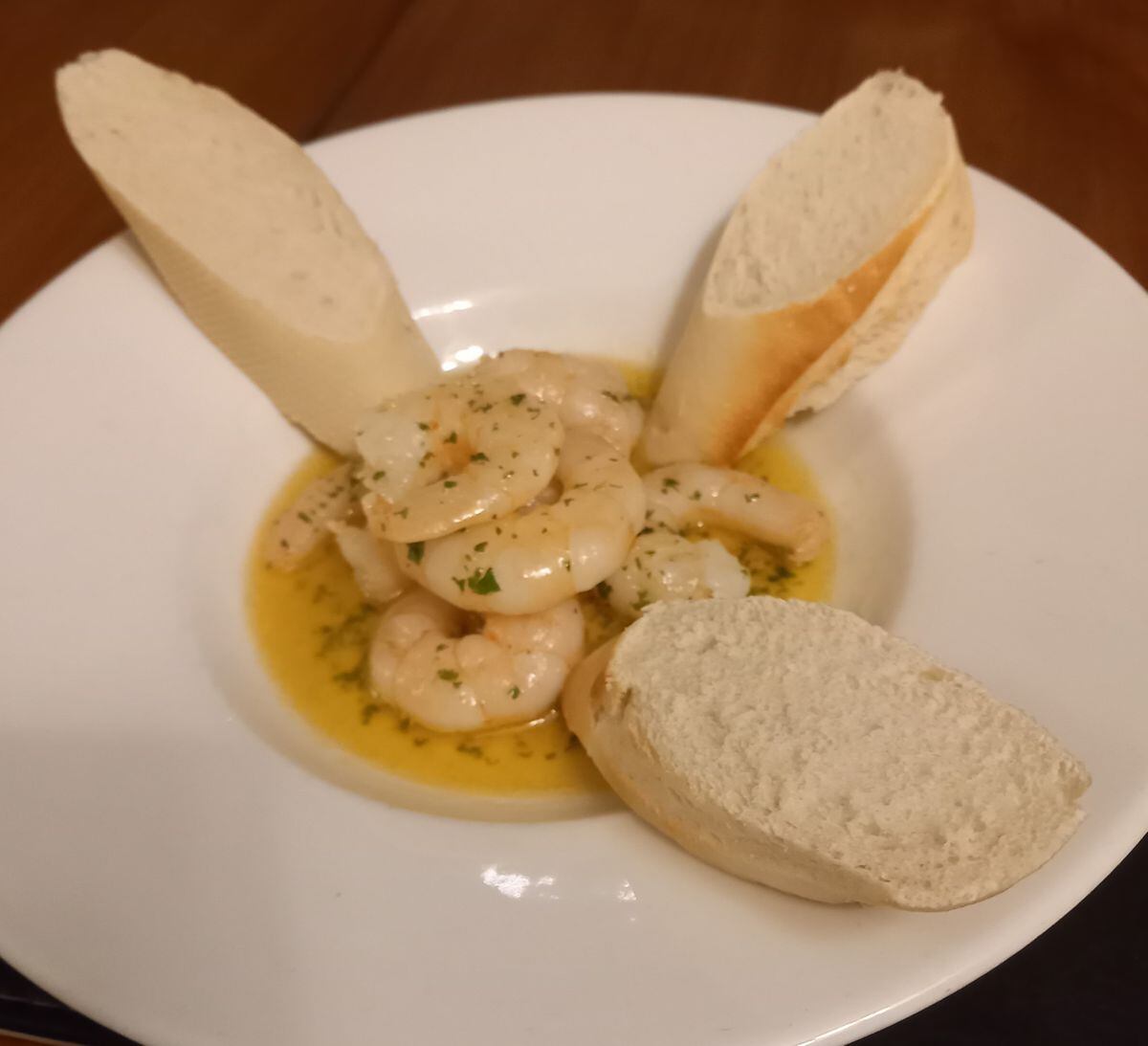 King prawns in a garlic and parsley butter sauce