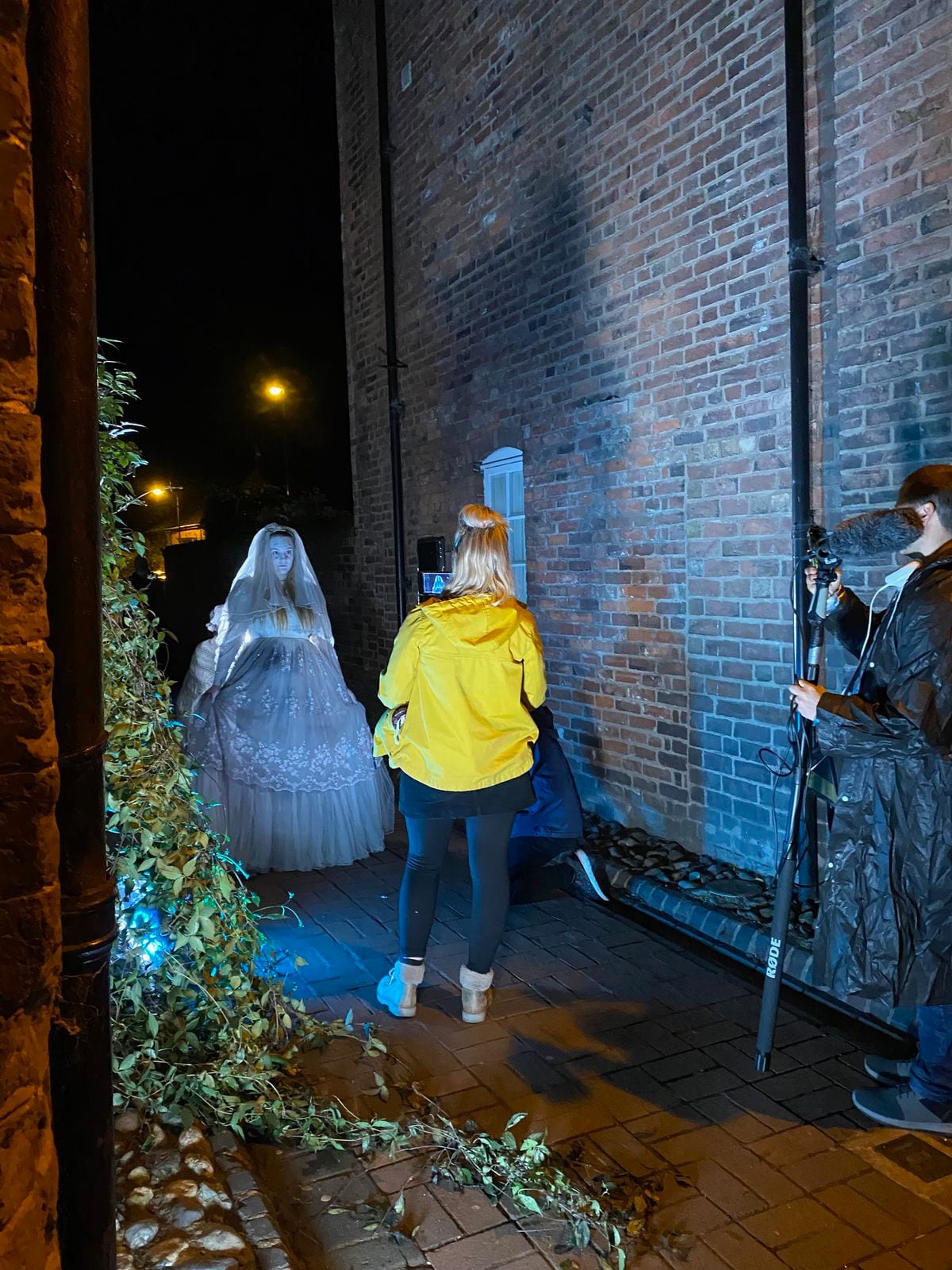 O filme foi gravado ao longo de várias noites em setembro, com filmagens em algumas locações que não seriam possíveis no Ghost Walk.
