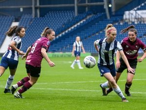 Phoebe Warner on the ball for the Baggies. Taken on 06 Nov 2022 at The Hawthorns, West Bromwich Albion Football Club in West Bromwich, UK during the FA Women’s National League Northern Premier Division fixture between WBA Women & Derby County
