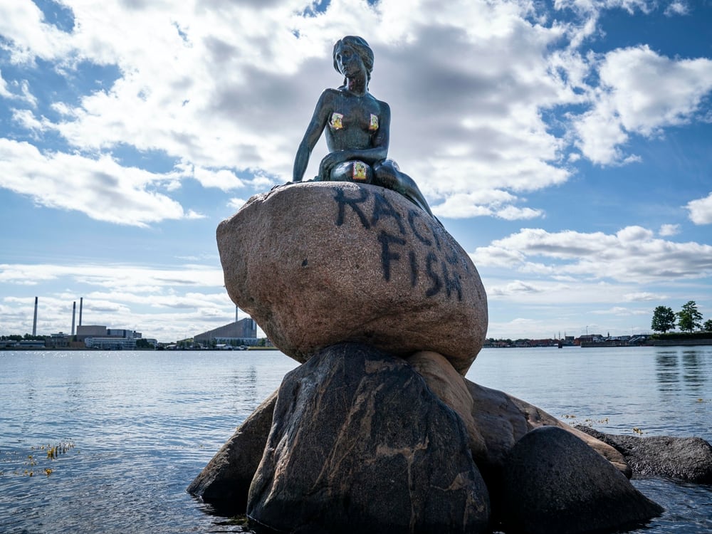 Copenhagen’s ‘racist fish’ Little Mermaid statue vandalised again ...