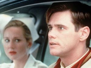 Laura Linney and Jim Carrey in The Truman Show
