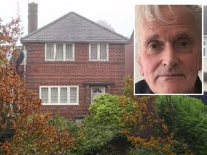 David Varlow, inset, was found at his home in Manor Lane by police officers on November 15, 2021. Main photo: SnapperSK.