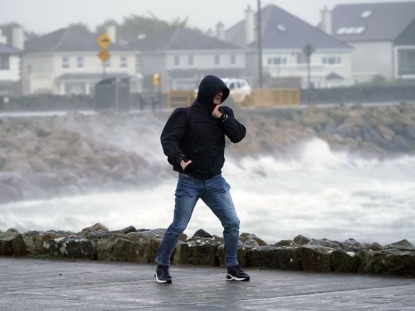 Power outages and flights axed as Storm Isha sweeps across island of ...