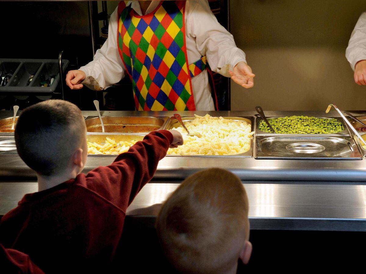 expressandstar.com - Inflation could force schools to shrink children's meals, warns food boss