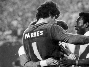 Former Wolves goalkeeper Parkes, left, in a contretemps with footballing legend Pele during the shot-stopper’s time in the USA