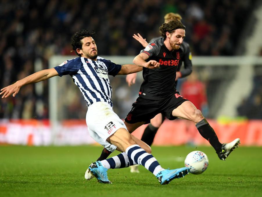 Former West Brom defender confirms retirement