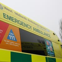 Pedestrian dies in Kidderminster car crash