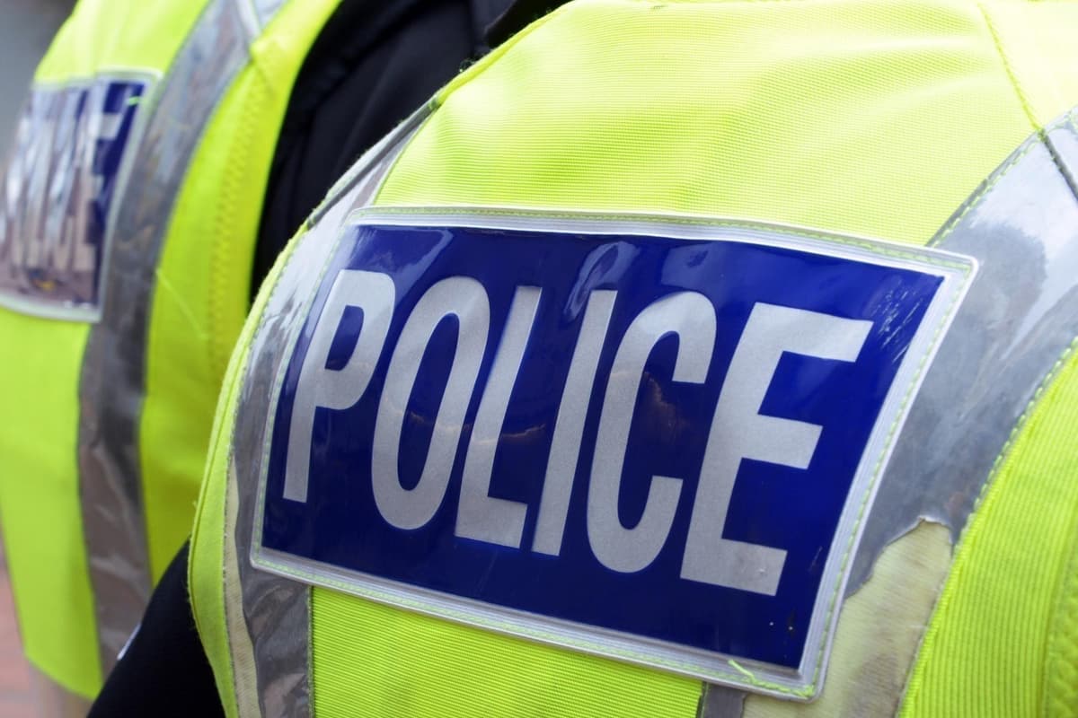 Four teenage boys arrested and 'gun' seized after West Midlands Police ...