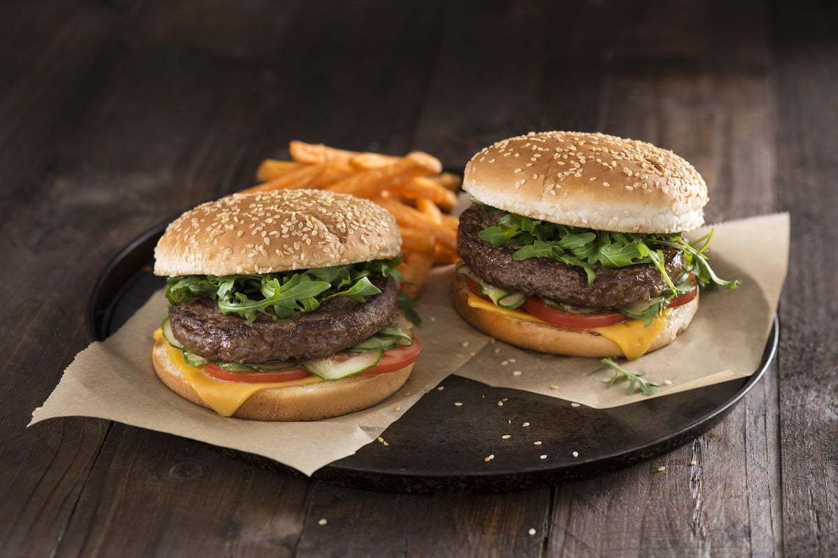New West Midlands restaurant set to open with free burgers for first 50 customers