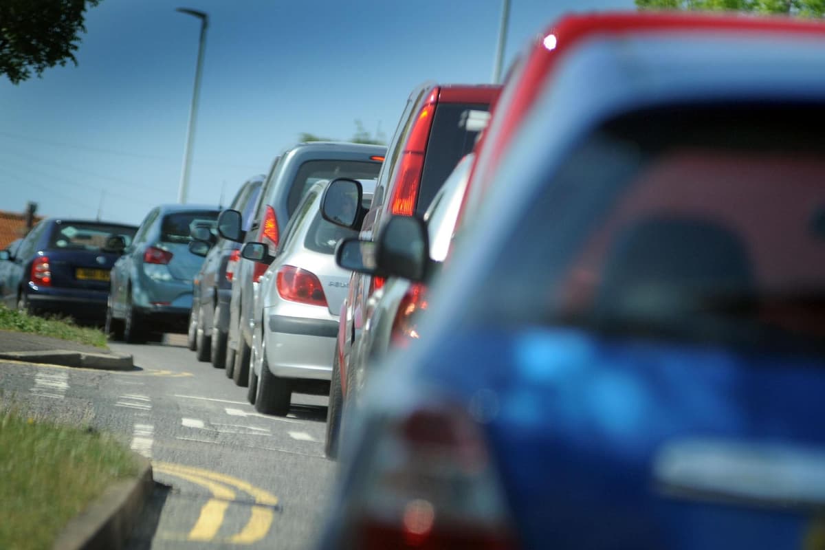 M6 traffic near Wednesbury stopped after multiple vehicle crash - 45 ...