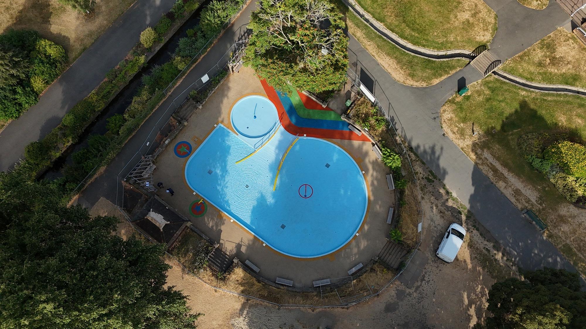 Two historic towns reopen outdoor paddling pools after two years - perfect ...