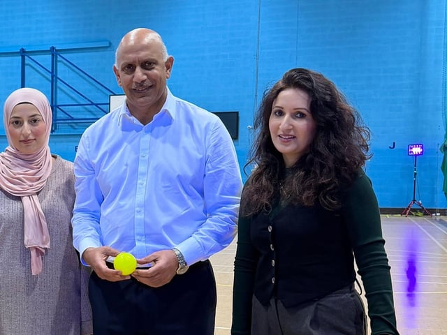 (L-R) Cllr Adeela Qayyum, Cllr Shaukat Ali and Dr Samara Afzal